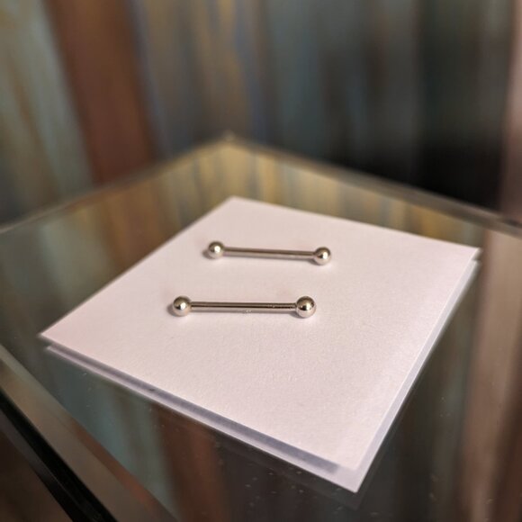 Two 16 gauge 14K White Gold Straight Barbells Internal Threading with Screwball - Picture 2 of 4